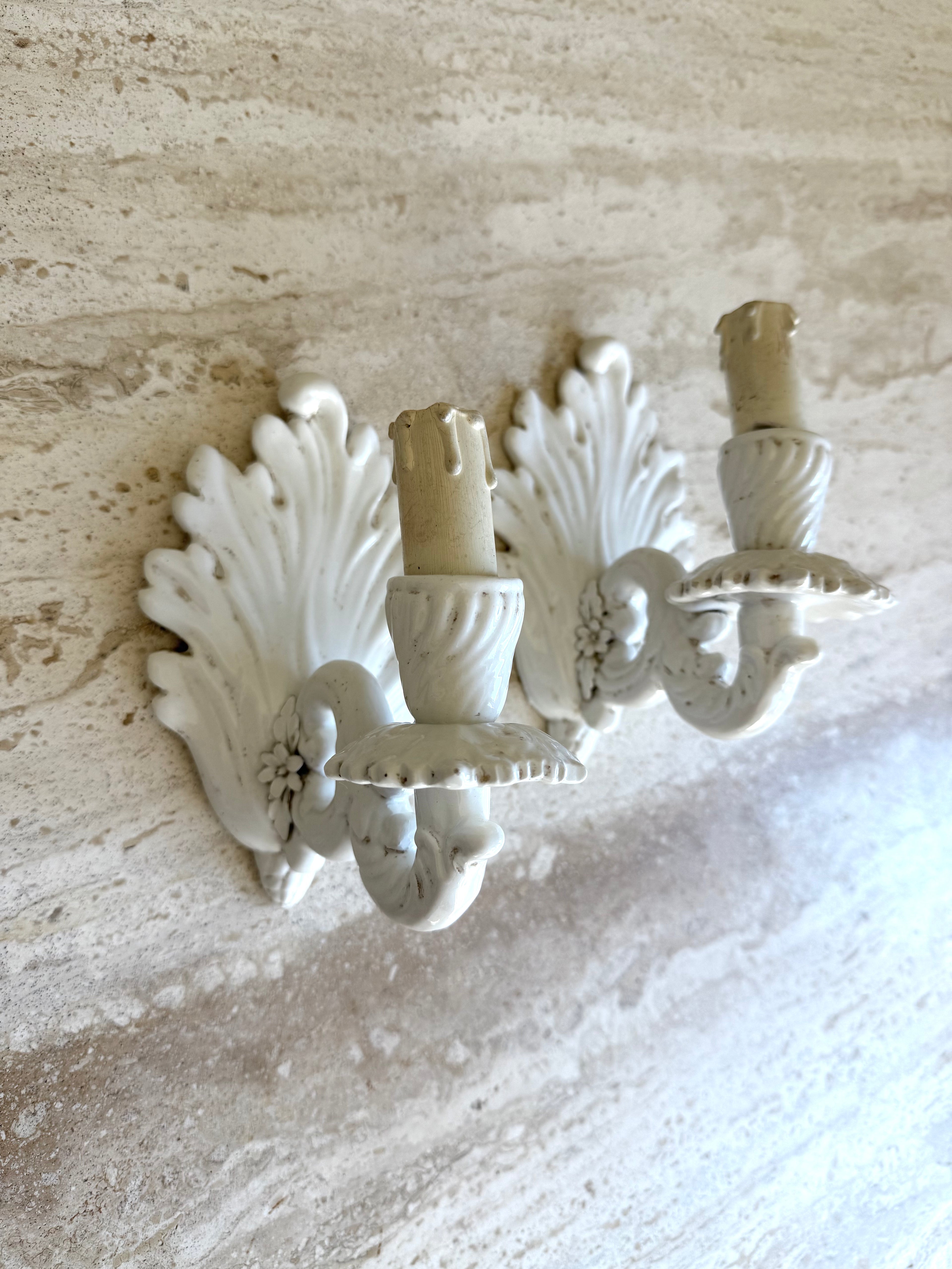 Decorative wall porcelain sconce with intricate flower design 